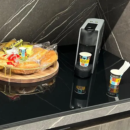 Πανσιόν Lagi 4*