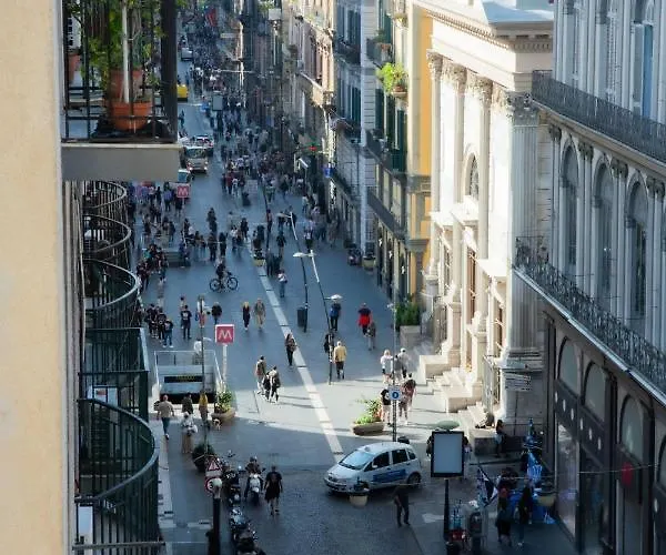 Lagi 게스트하우스 4*